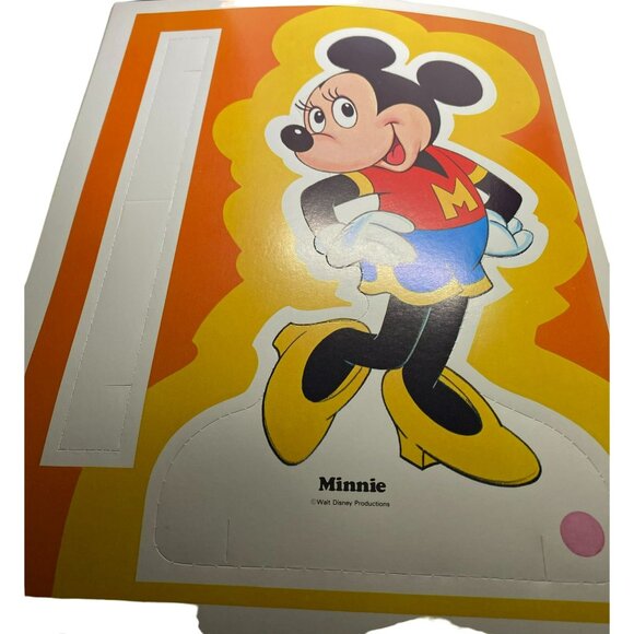 Vintage 1983 Walt Disney Mickey & Minnie Paper Doll Book - Picture 5 of 7
